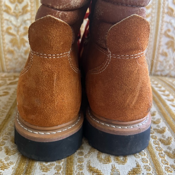 Vintage Suede Classic Hiking Boots - Picture 3 of 4